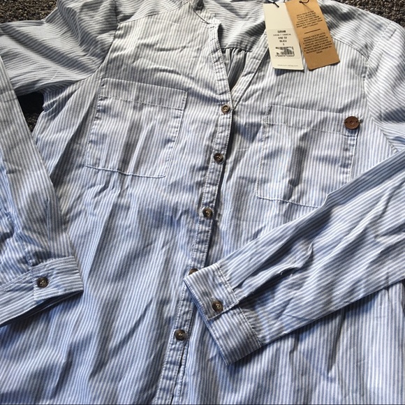 Pinstripe Blue & White Button Down NWT - Picture 3 of 7